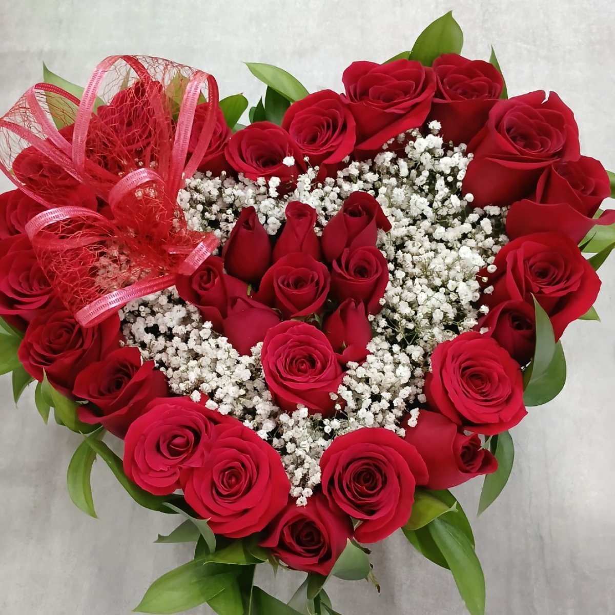 Corazón de rosas mediano