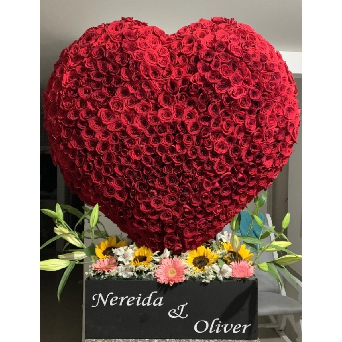 Corazon gigante de rosas rojas